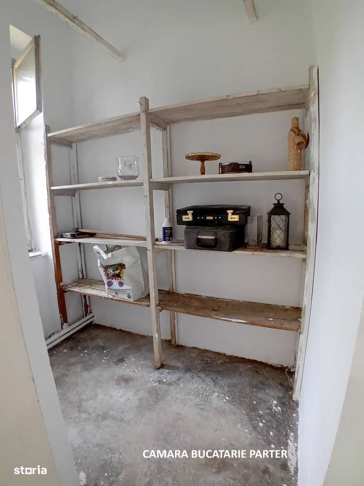 Casa 6 camere , ELISABETIN -  langa Observatorul Astonomic-9