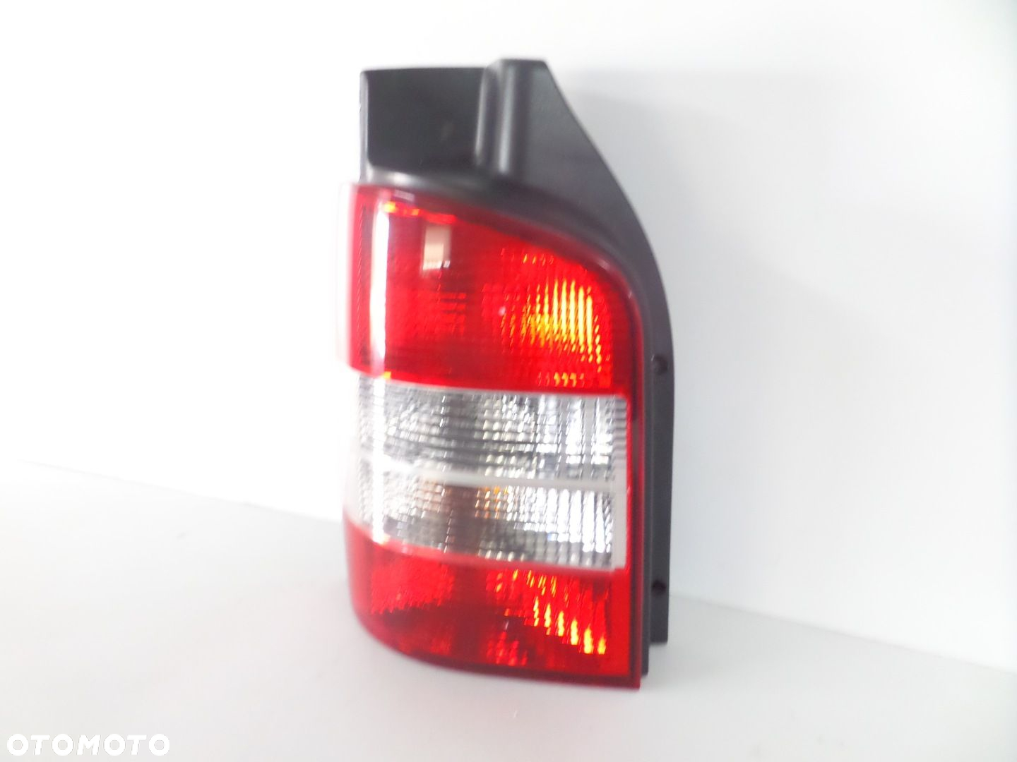 Lampa tylna tył lewa VW T5 LIFT 09- - 3