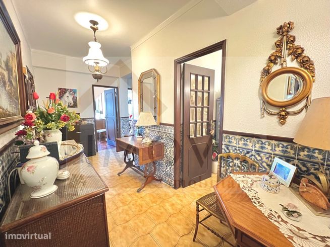 Apartamento T3 nos Quatro Caminhos-3