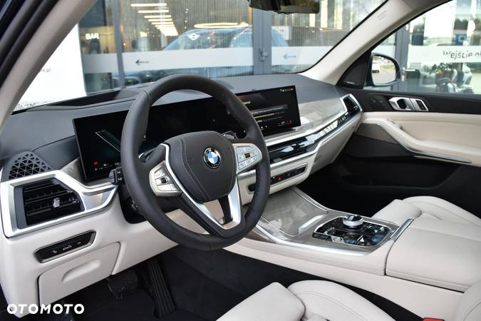 BMW X7 xDrive40d mHEV - 10