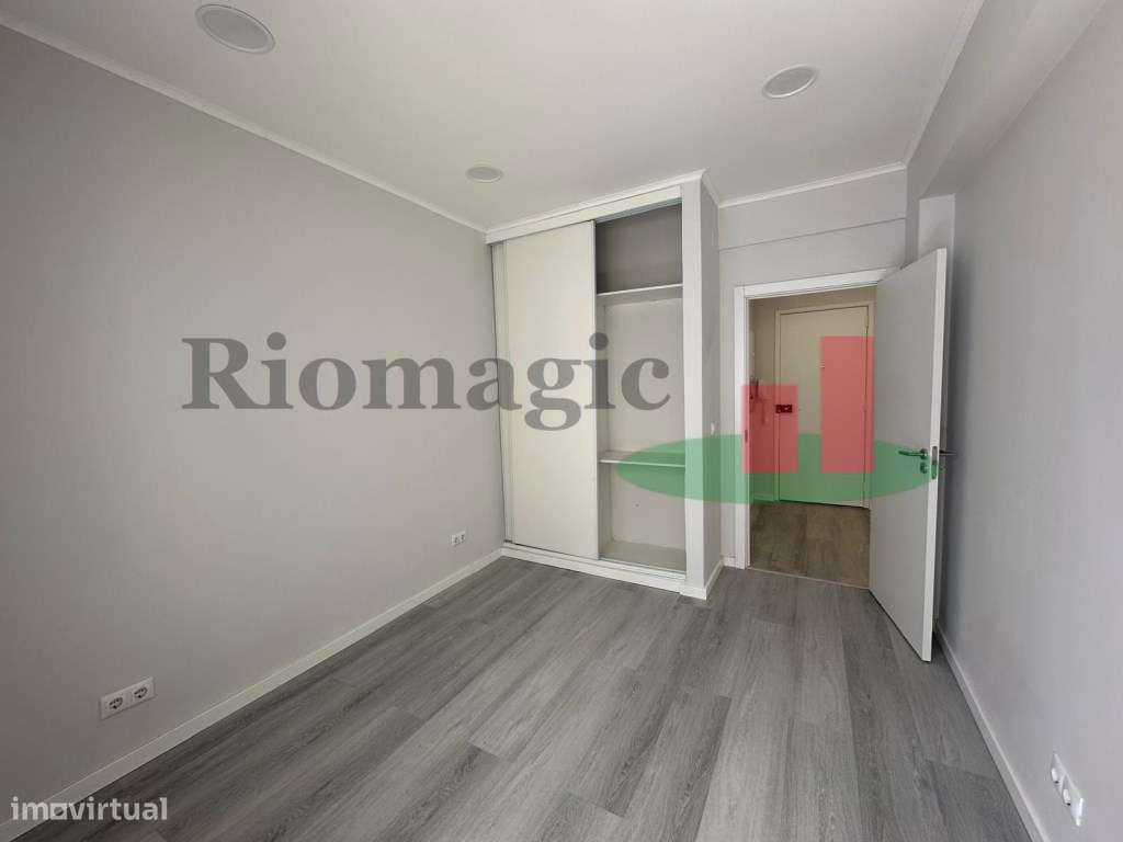 Apartamento T1 Remodelado - Amadora-8