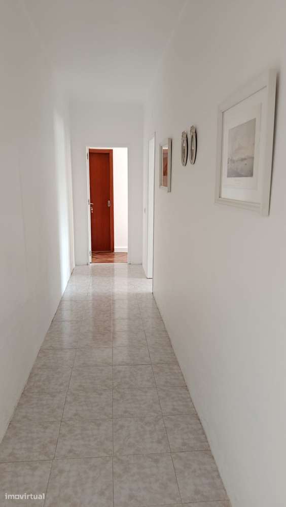 Moradia T9 Isolada com Jardim em Sagres-23