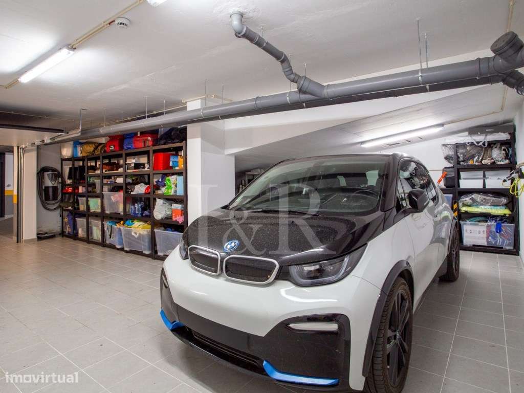 Apartamento T4 duplex com terraço e garagem no Montijo-46