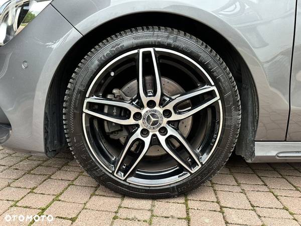 Mercedes-Benz CLA 220 4-Matic AMG Line - 16