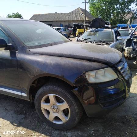 Dezmembrari  VW TOUAREG (7L)  2002  > 2010 2.5 R5 TDI Motorina - 5