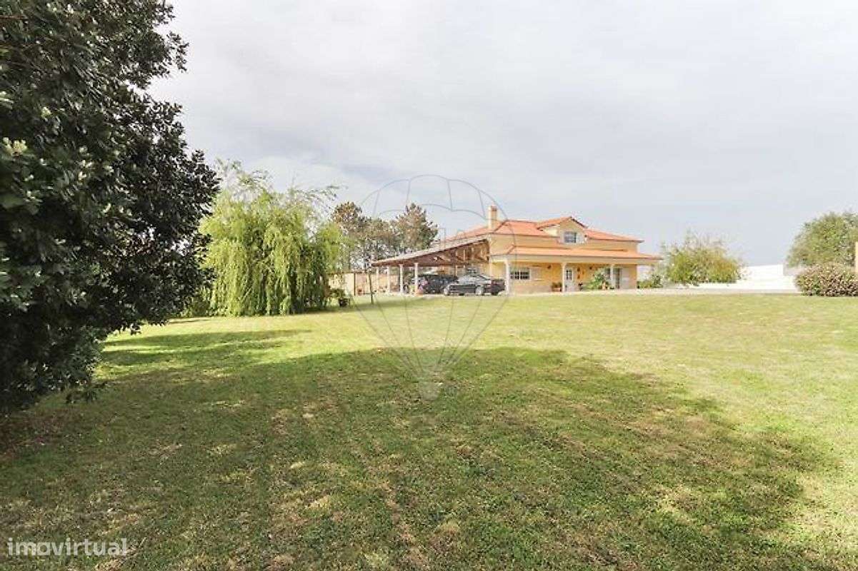 Moradia T4 para venda-11