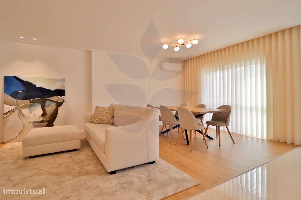 Venda apartamento T2 totalmente renovado em Maximinos-36