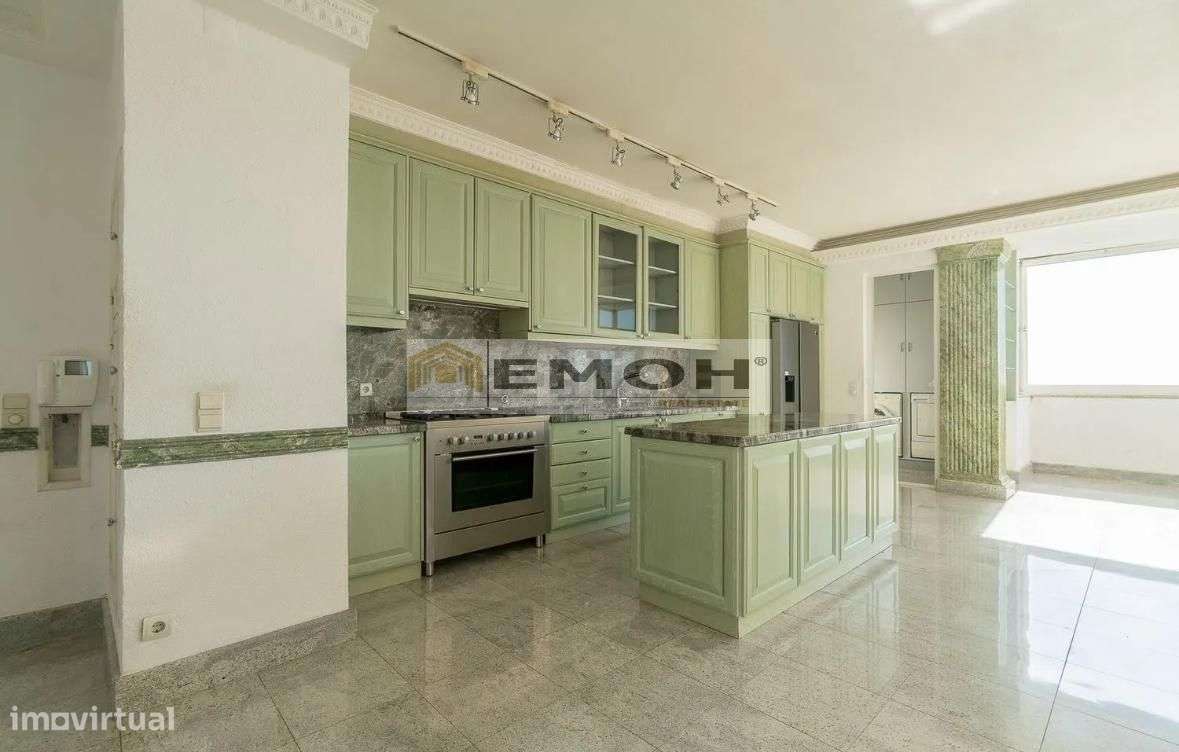 Apartamento T3 à venda na Quinta do Marquês-9