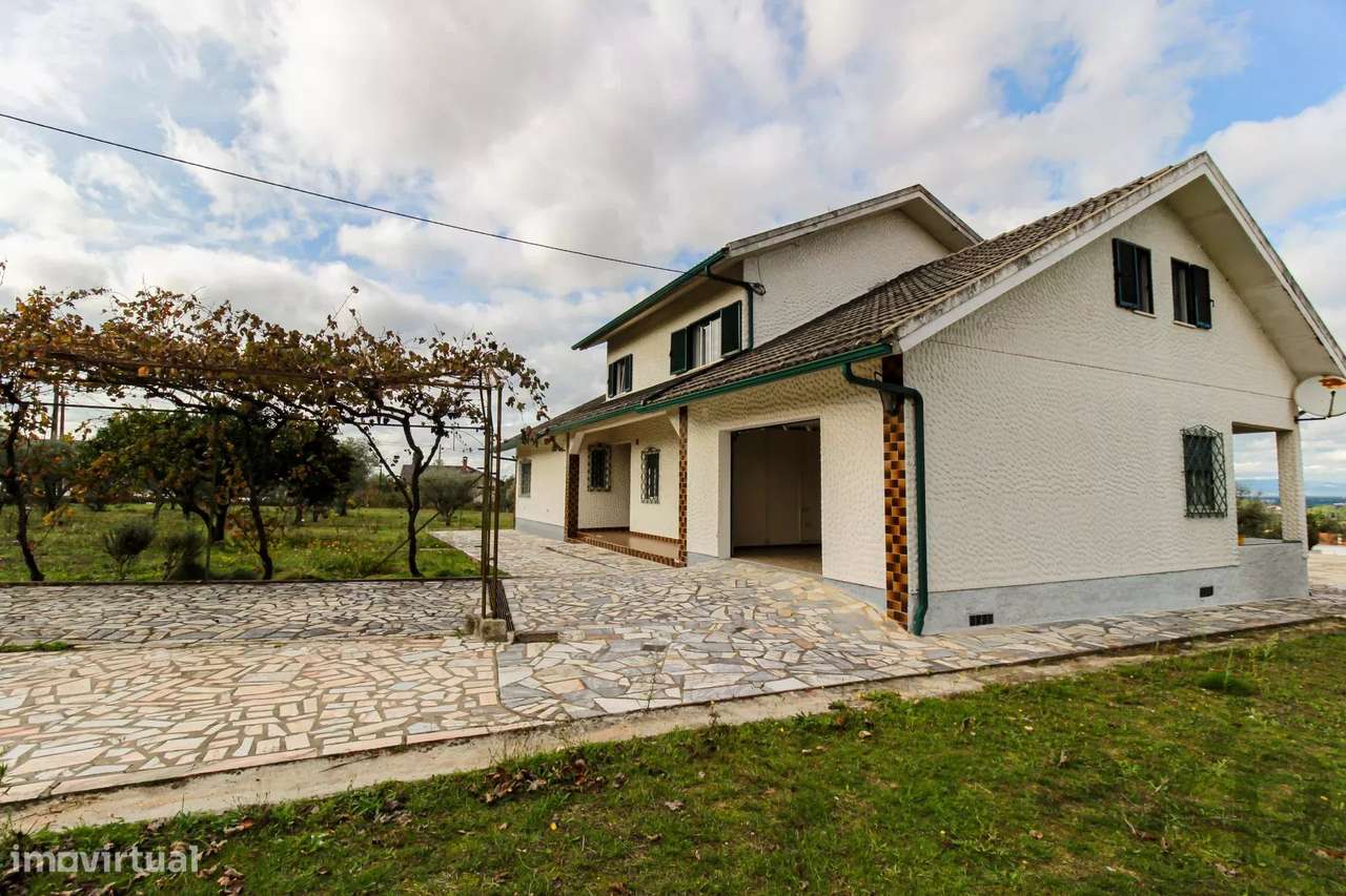 Quinta Residencial com Charme Rural, Anexos Independentes e Vista de M - Grande imagem: 4/36