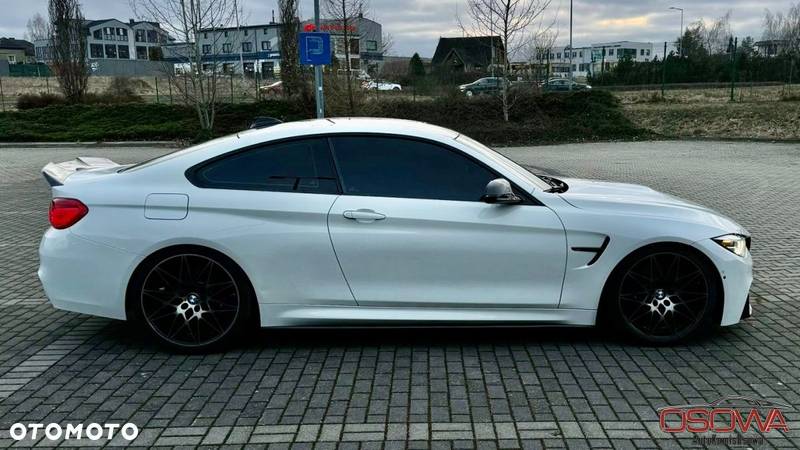 BMW M4 Coupe Competition - 9