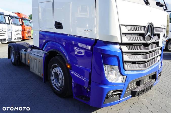 Mercedes-Benz Ciągnik siodłowy Mercedes-Benz Actros MP4 1851 Low Deck E6 StreamSpace / 9 sztuk - 4