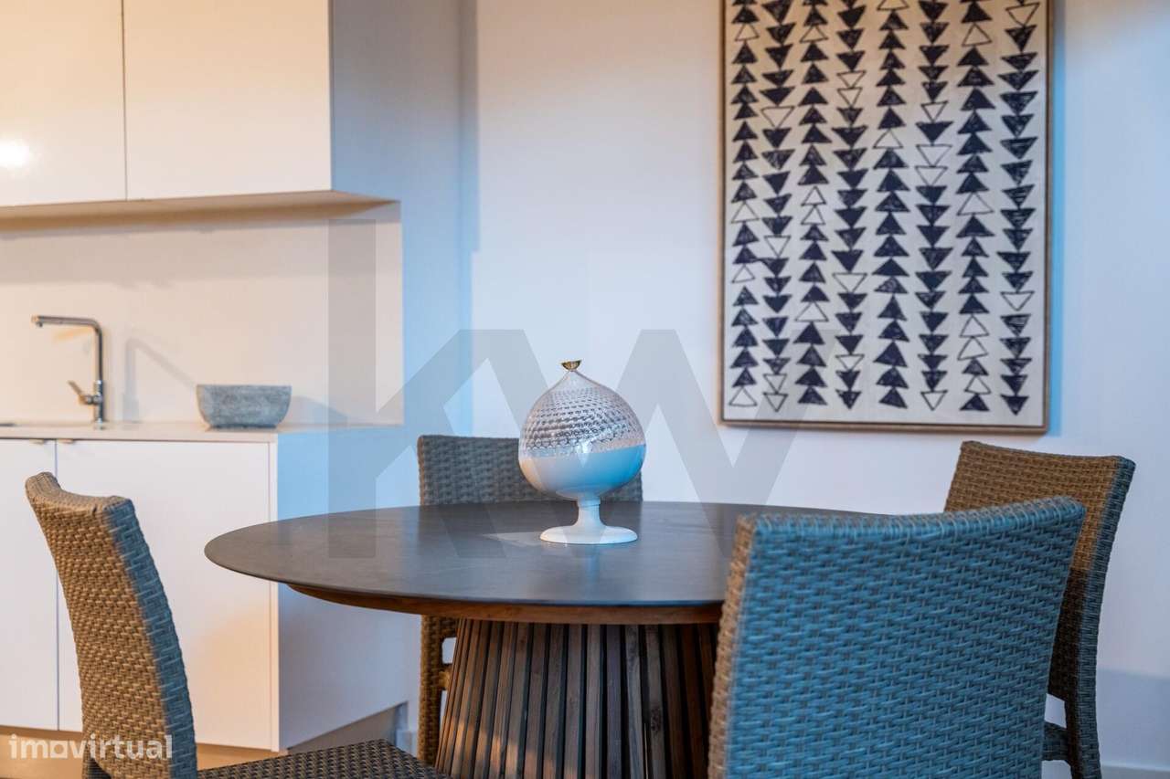 Charmoso Apartamento T2 no Estoril a 5 minutos a pé da praia-18