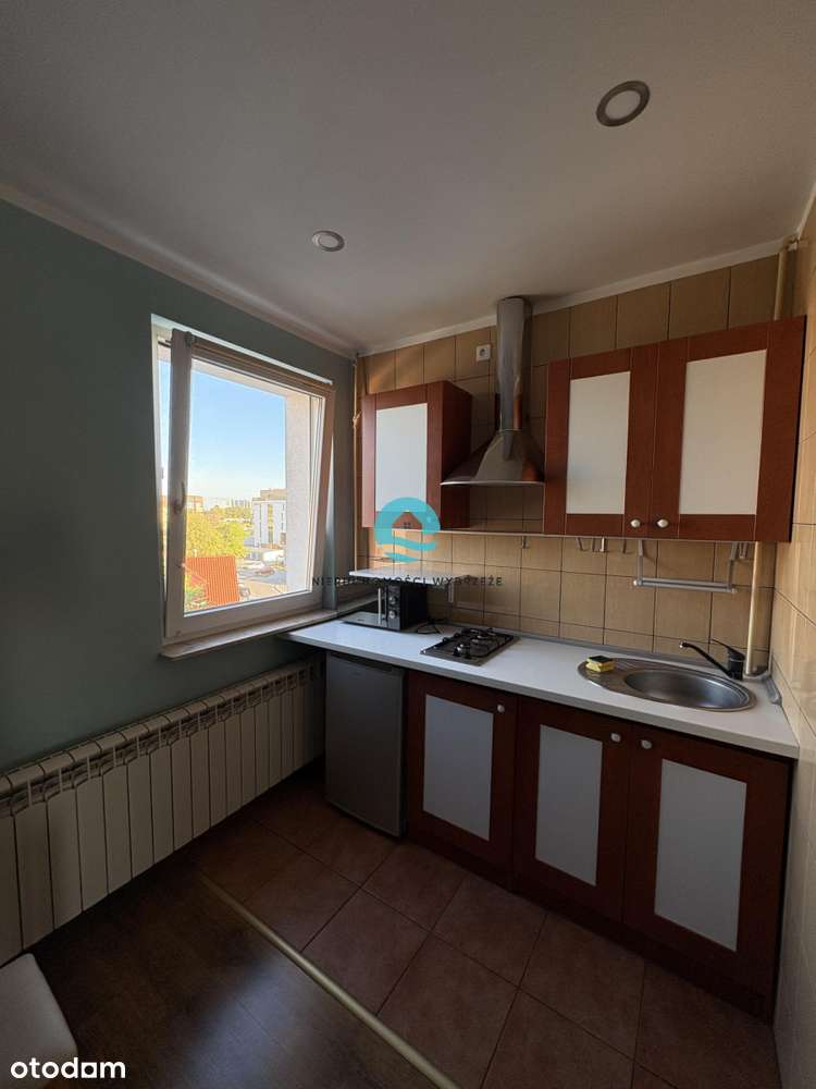 Kawalerka w świetnej lokalizacji-4