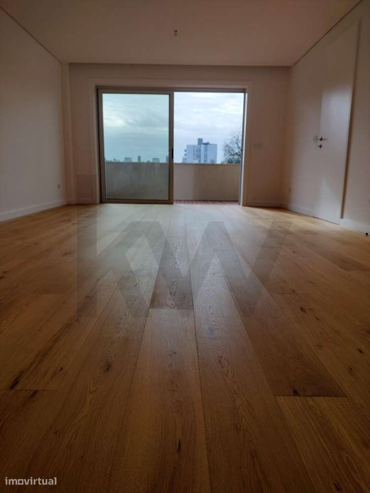 T3 de Luxo na Avenida da Boavista: Design Moderno e Conforto Absoluto - Grande imagem: 5/17