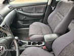 Toyota Corolla 1.4 VVT-i Base - 11