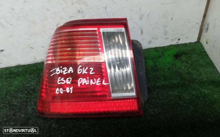 Farolim Esquerdo Painel Seat Ibiza Iii (6K2) - 2