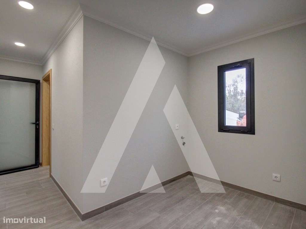 Moradia T2 na Amoreira do Repolão-13