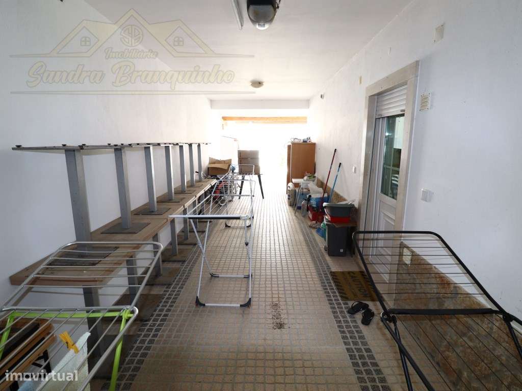 Moradia T3 com garagem e logradouro-54