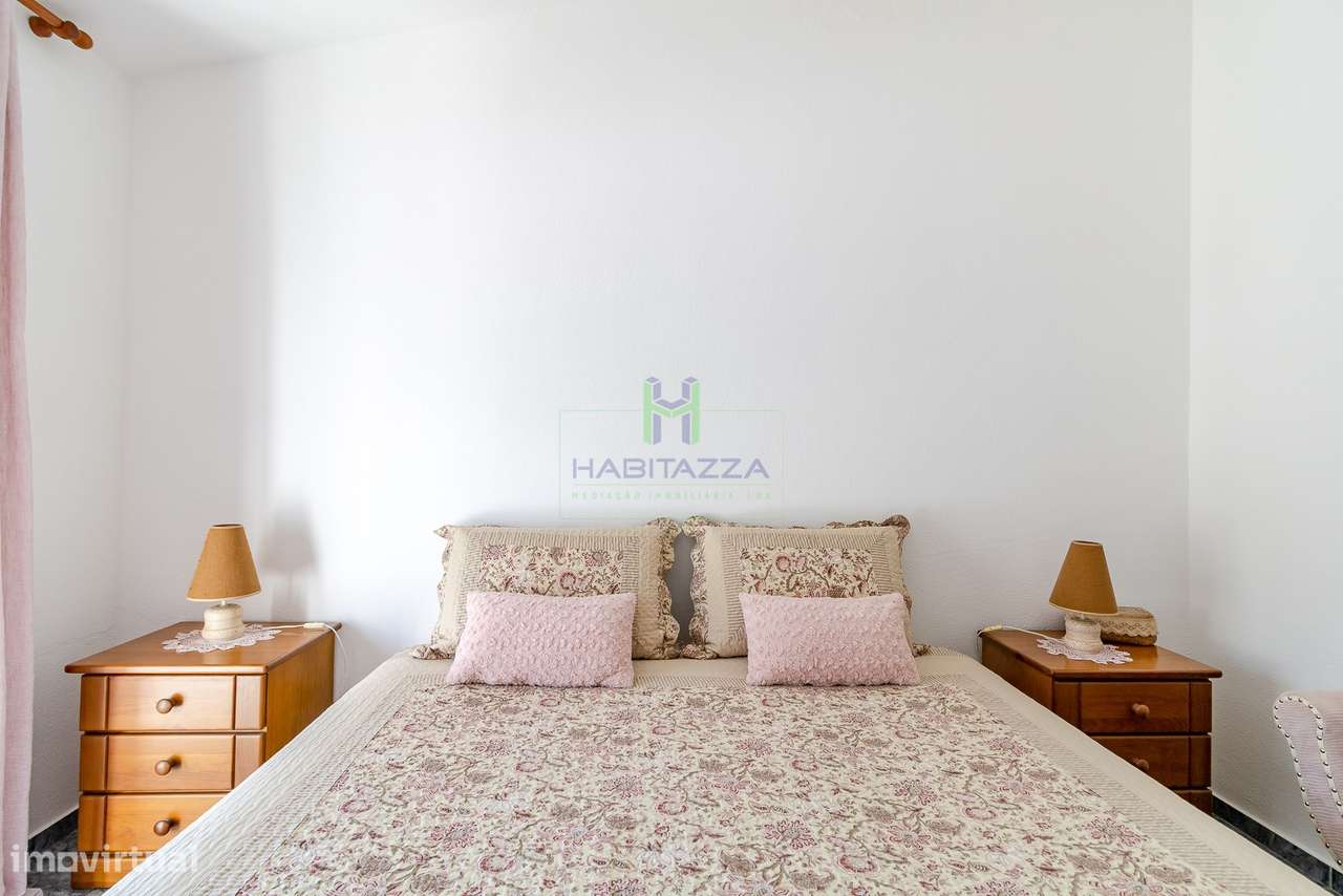 Moradia T4 com Quintal  à venda no Chinicato - Lagos-21