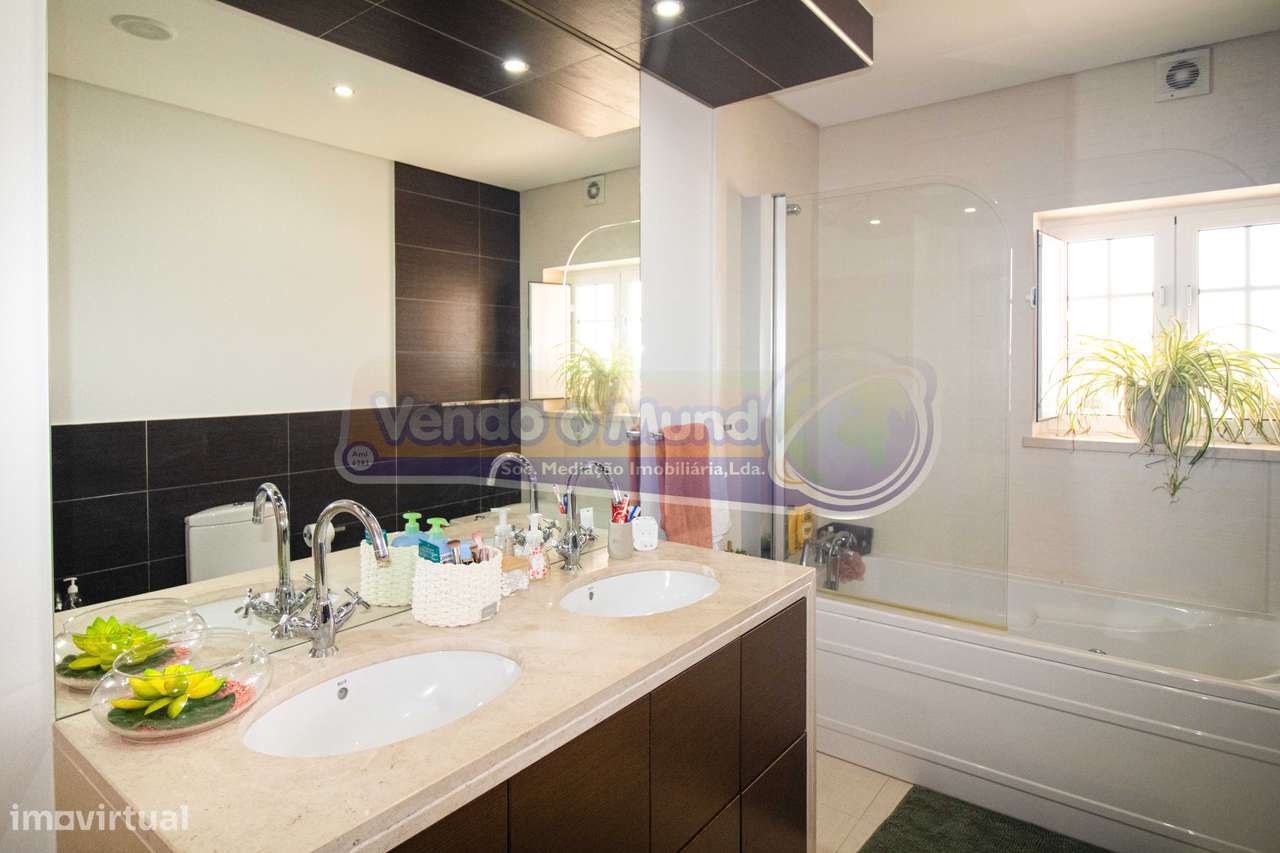 Moradia T3+1 em Foros de Salvaterra (F837)-45