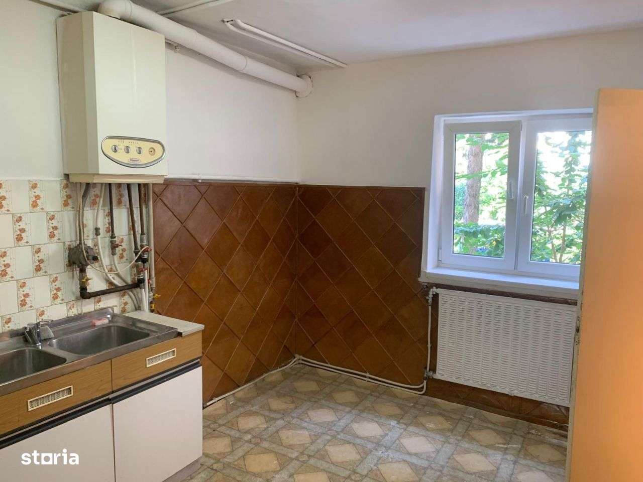 Ap 3 cam Zorilor - zona Golden Tulip - 175 000 Euro-0