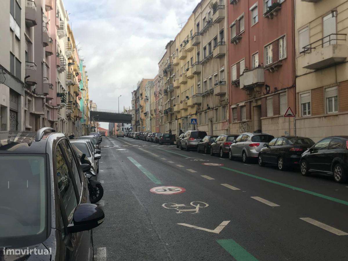 Apartamento com 2 quartos - localizado em Sete Rios Lisbon - Grande imagem: 4/10