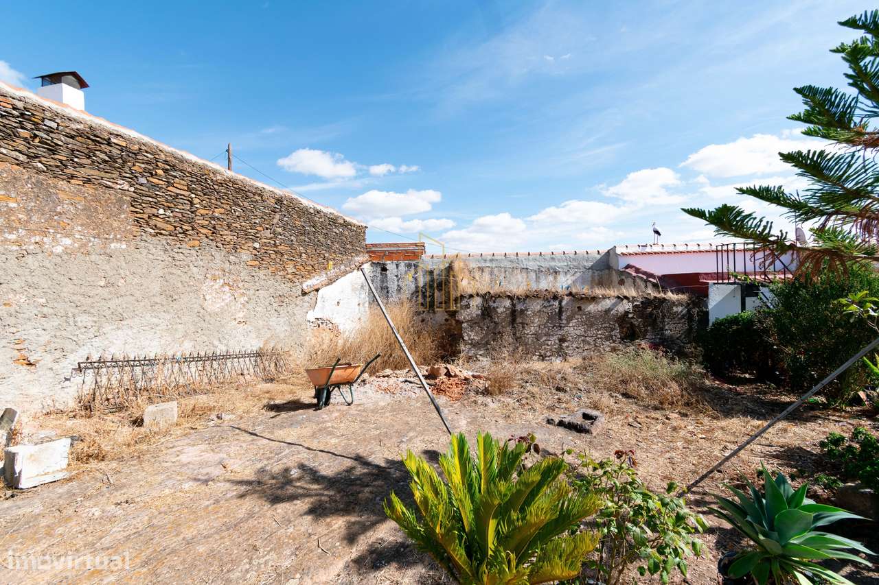 Monte para recuperar - Cabeça de Carneiro a 7 minutos do Alqueva. - Grande imagem: 5/12