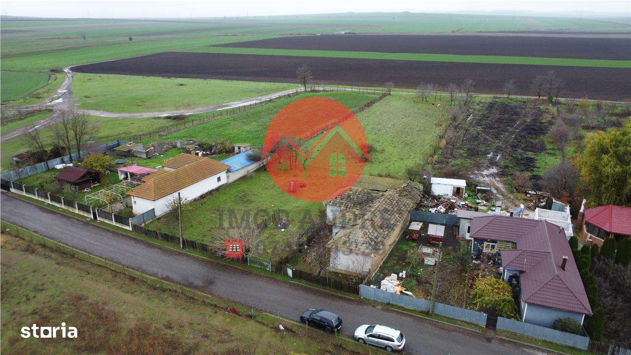 Casa cu teren generos in satul Lastuni, aproape de Tulcea-2