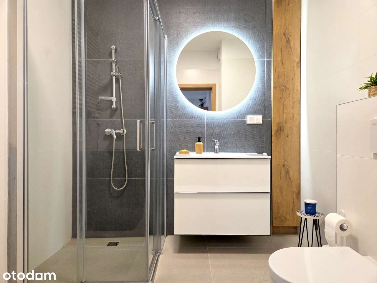 Nowoczesny apartament z dużym balkonem od strony morza + parking-10