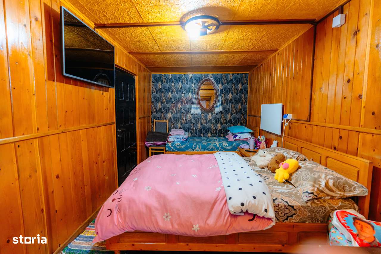 Vânzare pensiune renovată 2025 – 6 camere, Corbșori (Poenari)-13