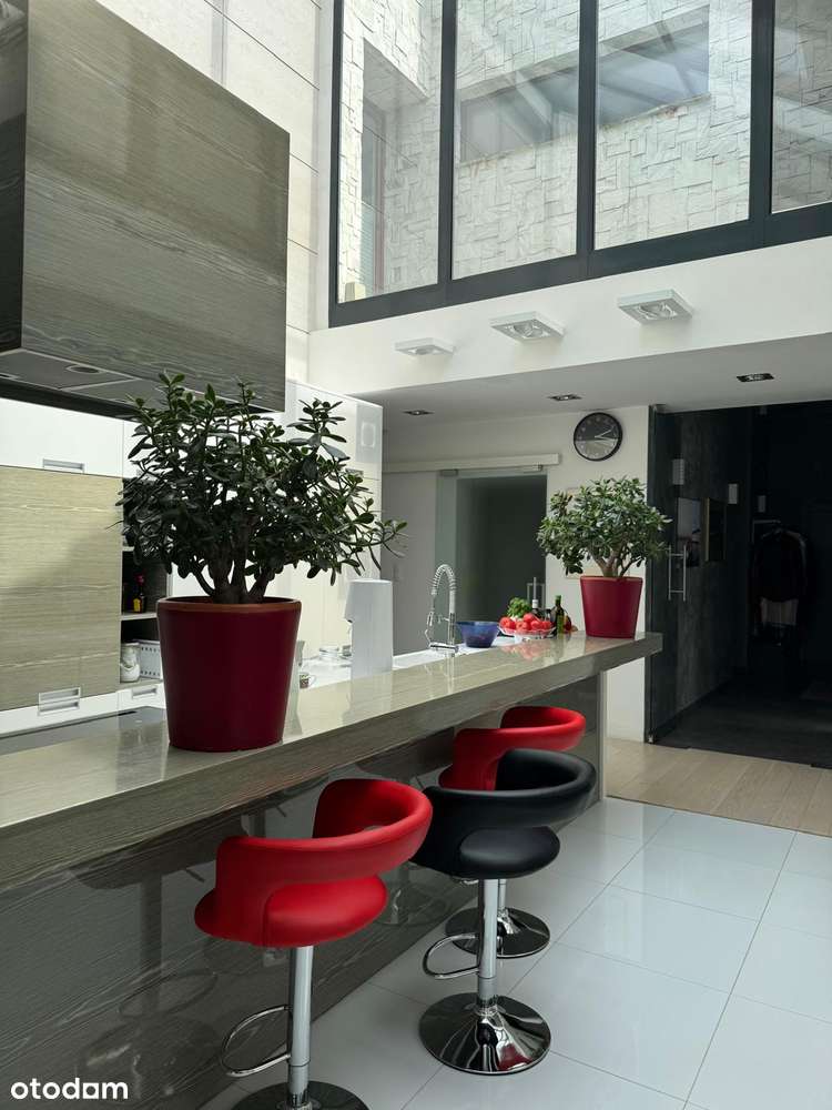 Przepiękny dom nieopodal Piaseczna. Żabieniec.-5