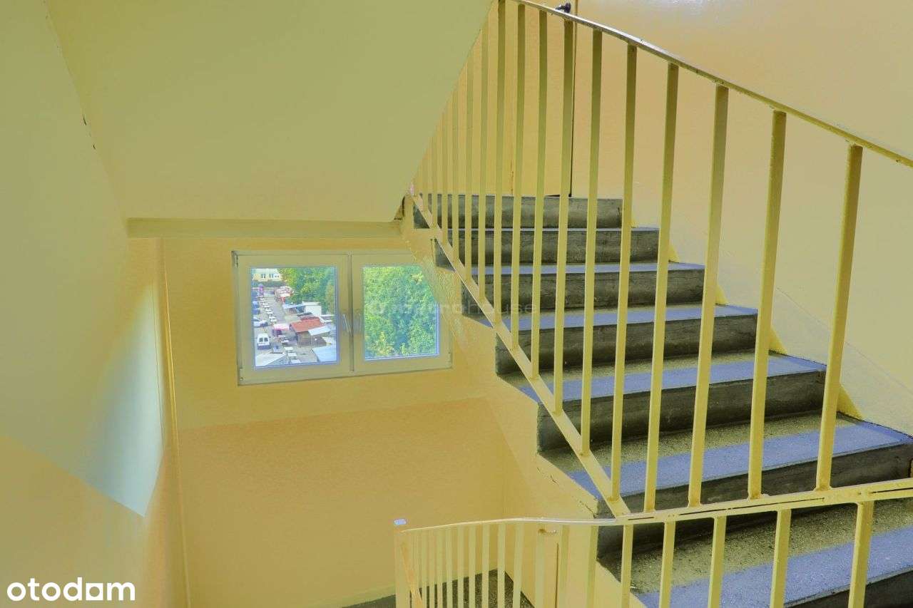 Przestronne, rozkładowe mieszkanie w centrum Łodzi-14