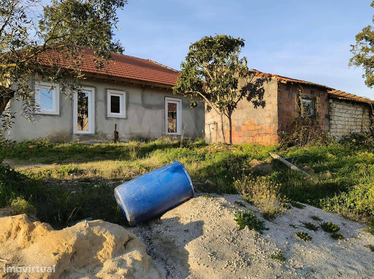 Moradia T2+1 c/ Anexo & Armazém em Lote de 7.600m2-21