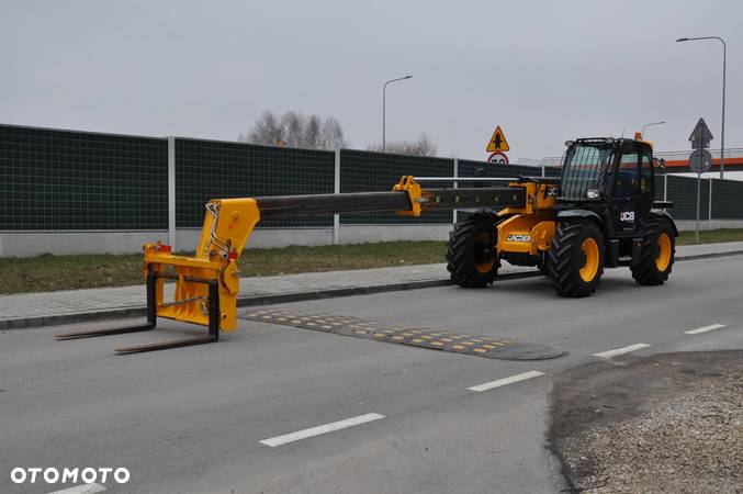 JCB 535-95 ŁADOWARKA TELESKOPOWA STAGE V 109 KM MAŁO MTG 572 UDŹWIG 3500 kg WYSOKOŚĆ ZAŁADUNKU 9,5 m NA GWARANCJI JAK NOWA Klimatyzacja Widły do palet Szybkozłącze hydrauliczne - 17