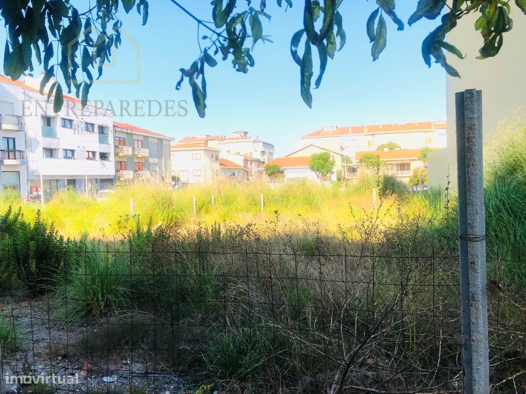Comprar terreno para construção de prédio no centro de Espinho - Grande imagem: 2/3