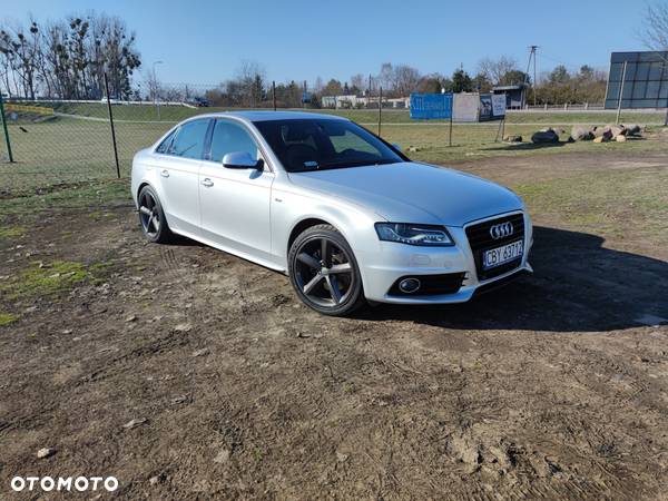 Audi A4 2.0 TDI DPF S line Sportpaket - 3