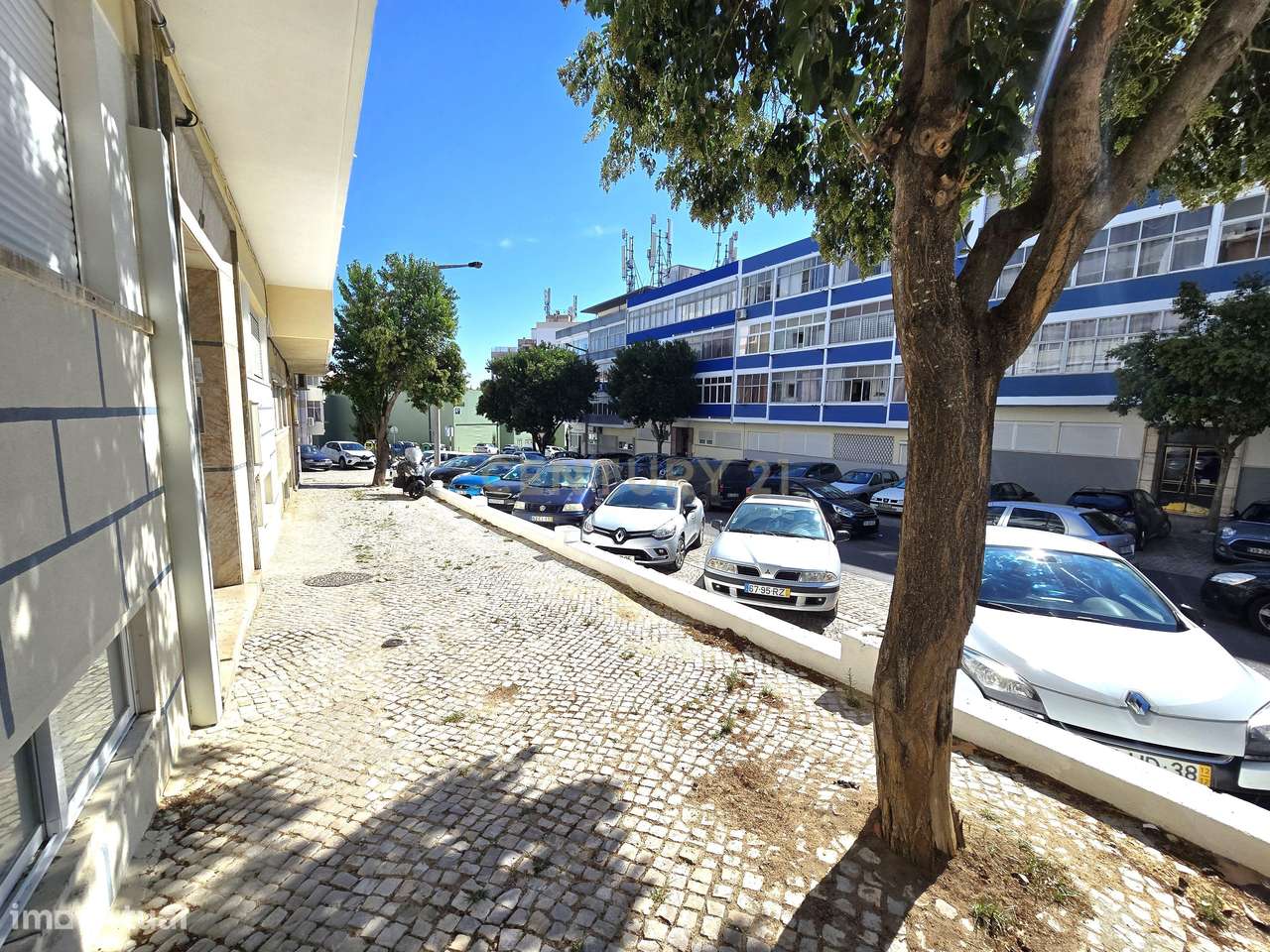 Apartamento T2 Totalmente Remodelado em Almada, Cova da Piedade-29