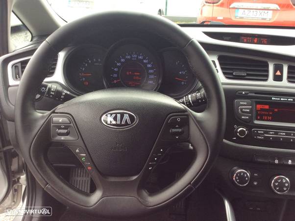 Kia Ceed SW 1.4 CRDi ECO - 32