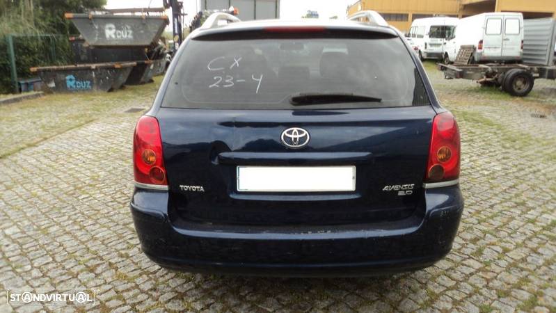 Toyota Avensis Wagon 2.0 D-4D Sol 2003 - Para Peças - 6