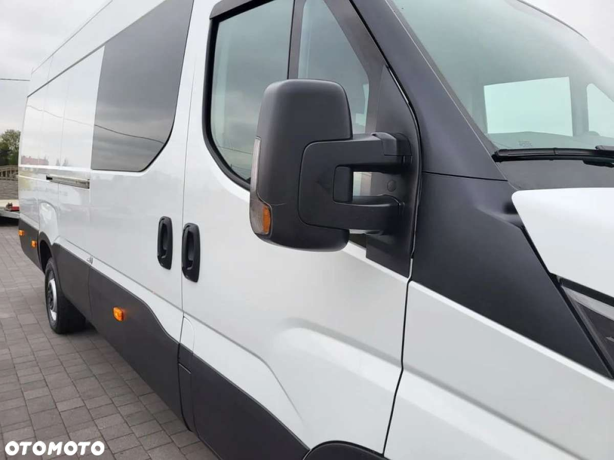 Iveco Daily Max 7 -osobowe - 21