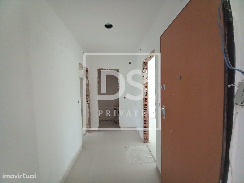 Apartamento T3 no Cacém, renovado.