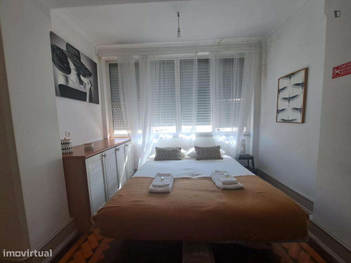 Quarto - localizado em Arroios Lisbon - Grande imagem: 4/10