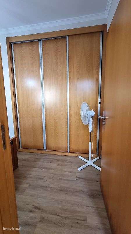 Moradia T1 para arrendamento - Grande imagem: 5/28