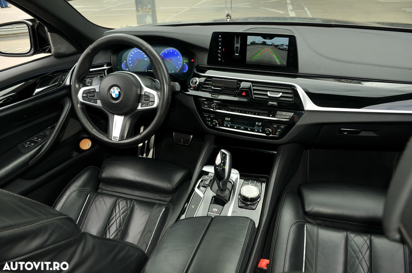 BMW Seria 5 550i xDrive Aut. - 11