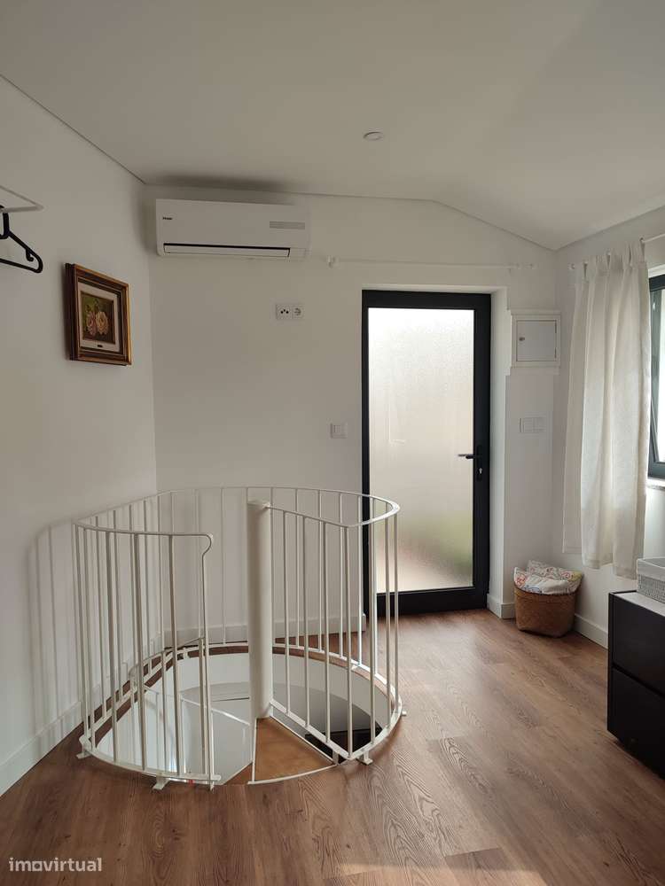 Casa tipo T1 ,no centro histórico de Caldas de Aregos/Rio Douro-17