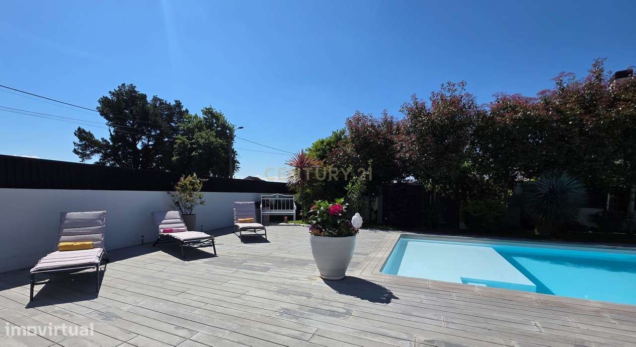 Moradia situada em Beire / Paredes-59