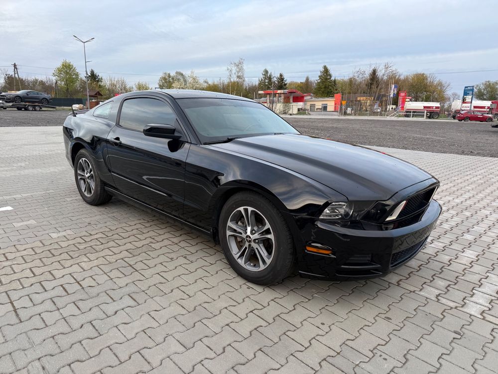 Ford Mustang 3.7 V6 2014