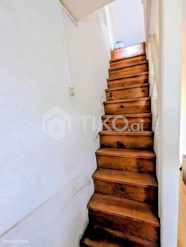 Prédio em Propriedade Total na Mouraria — Ideal para AL ou  T0/T1 - Grande imagem: 5/20