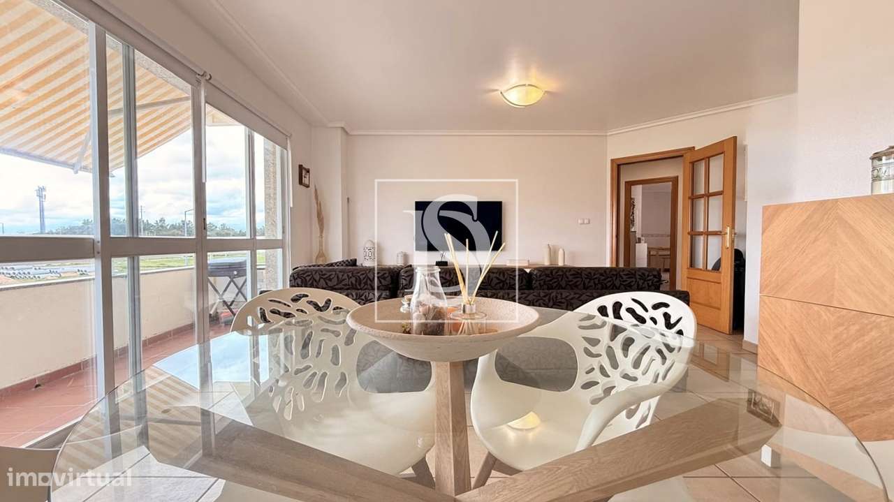 Apartamento T3 Renovado com Parqueamento em Alhos Vedros-4