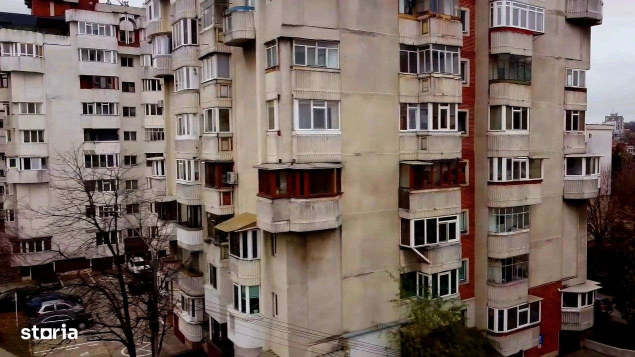 Apartament Podul Viilor, cu trei camere si priveliste panoramica - Imagine principală: 5/13